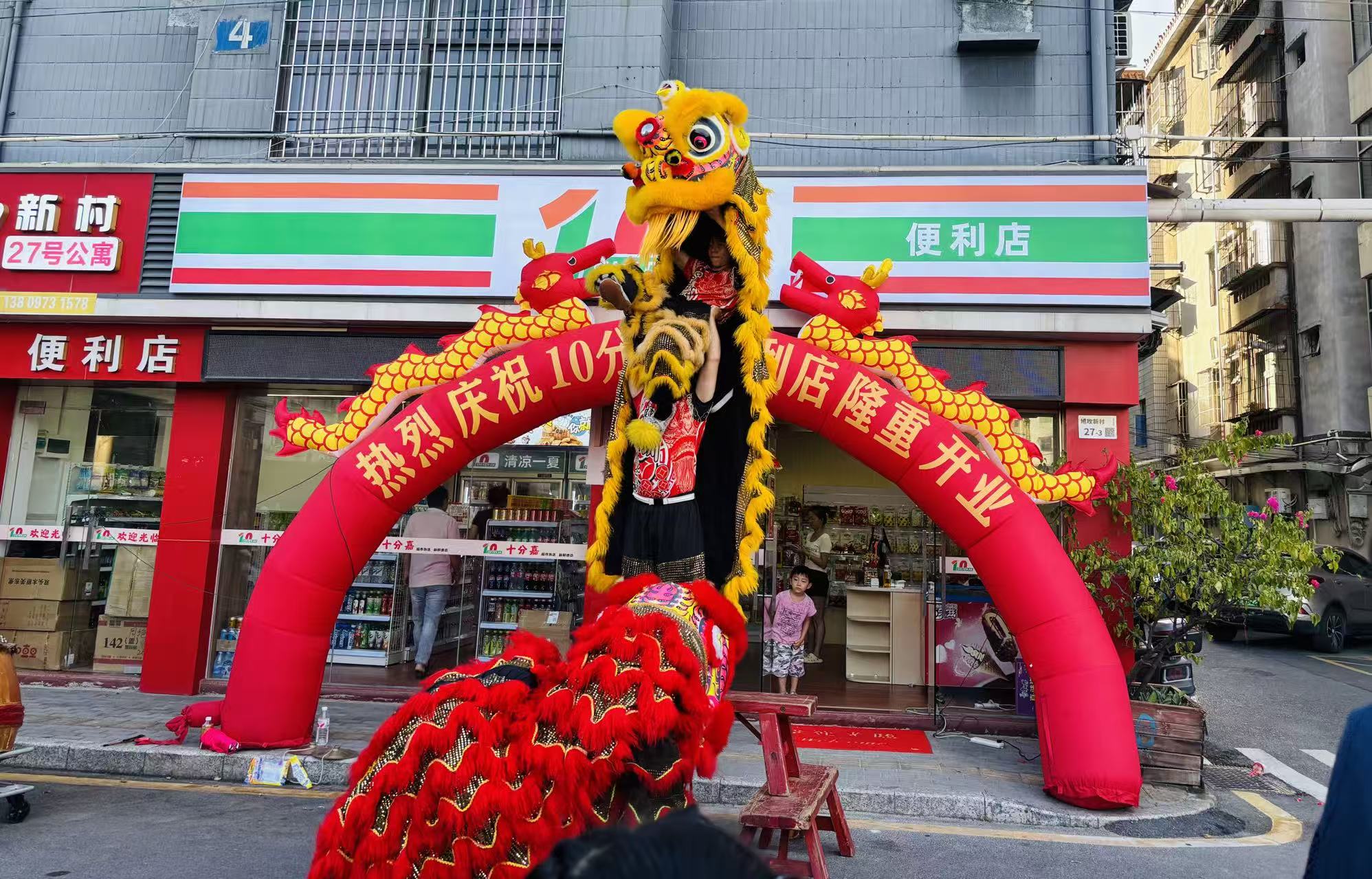 十分嘉便利店经营之道：小空间里的大智慧(图1)